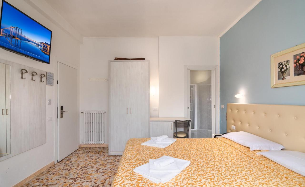 Hotel Caribe Viareggio Ngoại thất bức ảnh