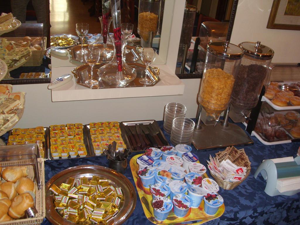 Hotel Caribe Viareggio Ngoại thất bức ảnh