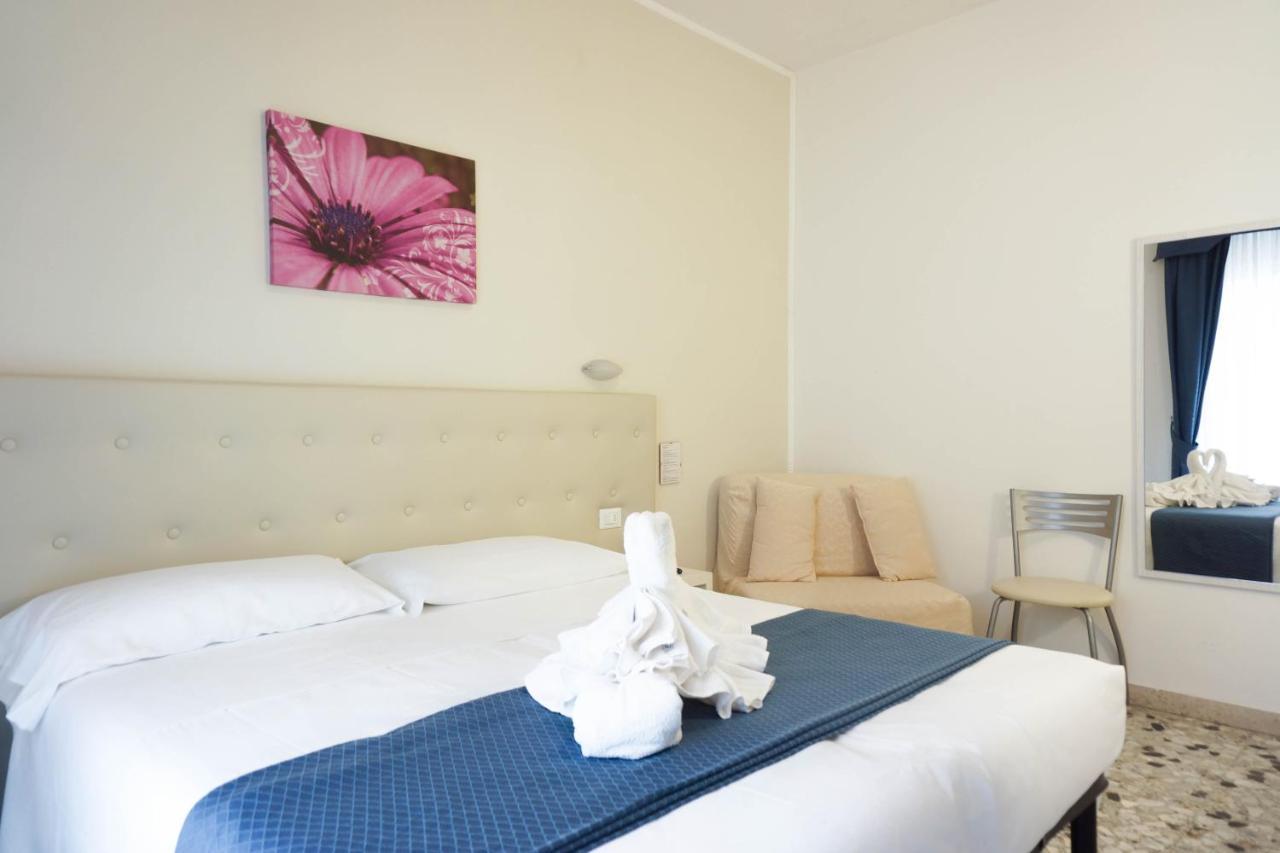 Hotel Caribe Viareggio Ngoại thất bức ảnh