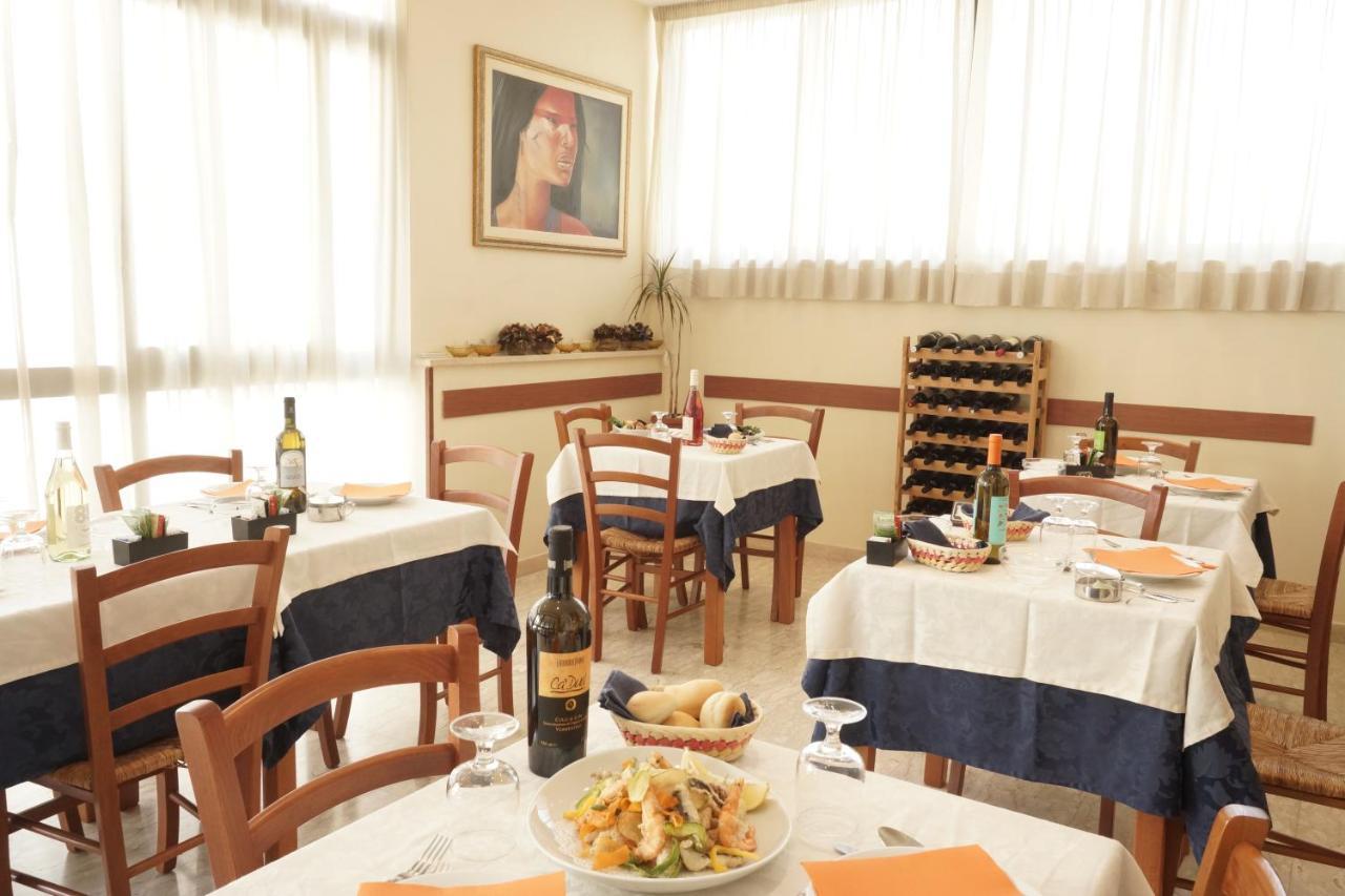 Hotel Caribe Viareggio Ngoại thất bức ảnh