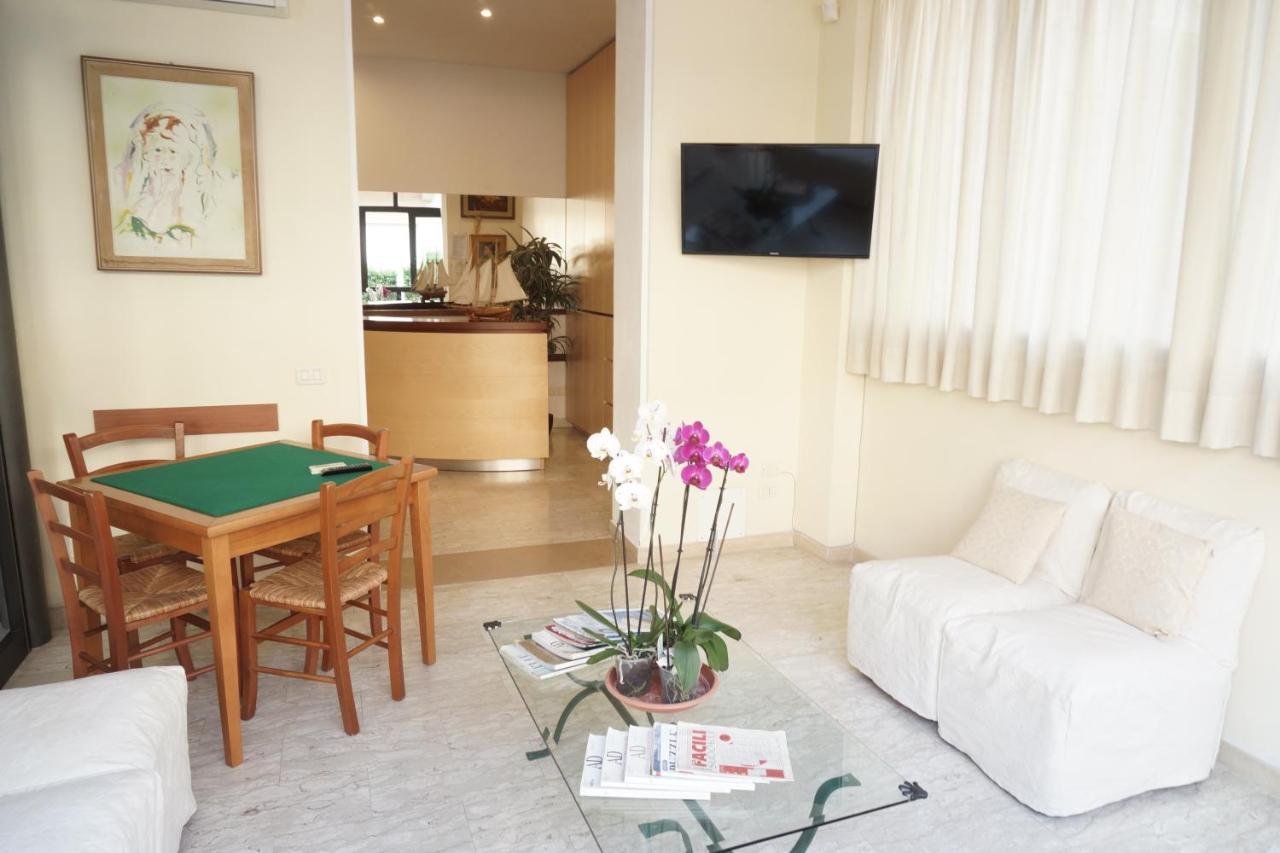 Hotel Caribe Viareggio Ngoại thất bức ảnh